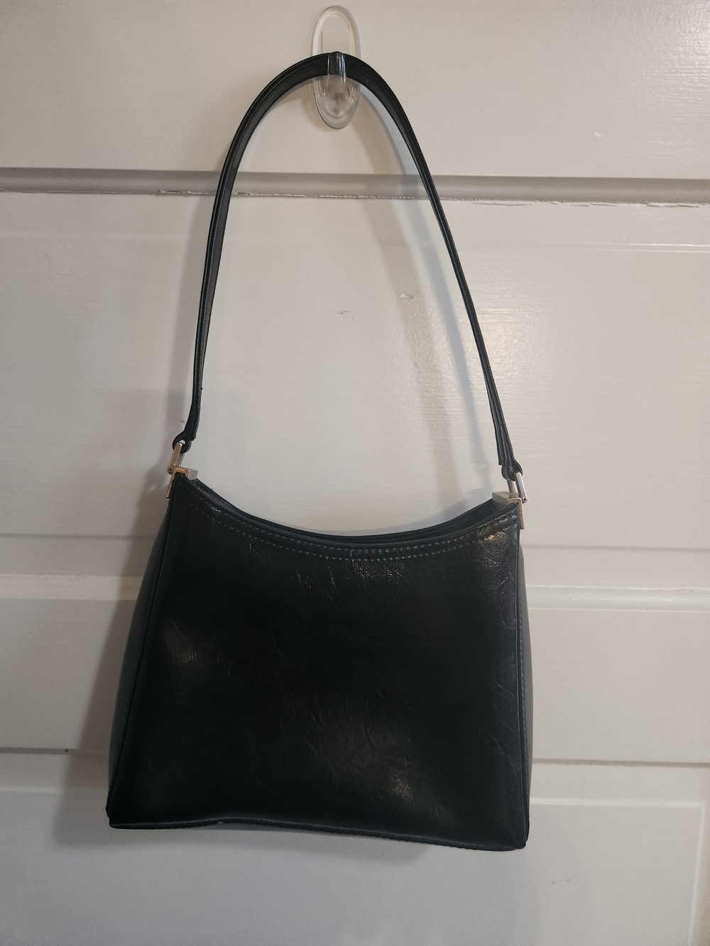 Liz Claiborne Black Mini Shoulder Bag